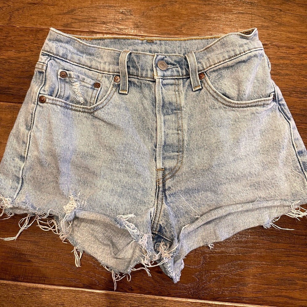 LEVIS 501 High-Rise Jean Shorts